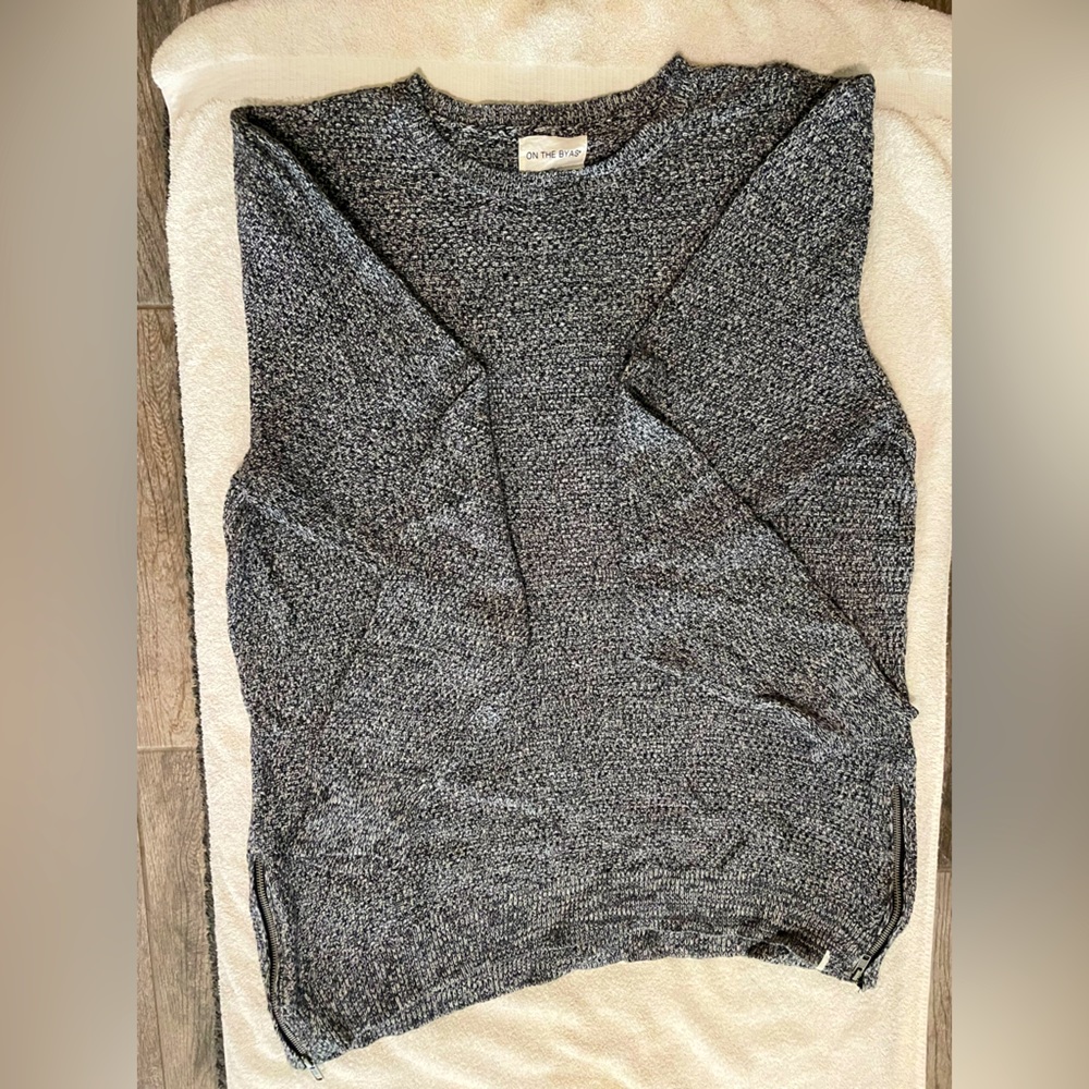 On the Byas long sleeve knit sweater Men’s Large
